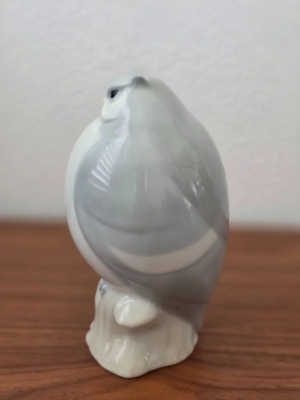 Vintage ROYAL ORLEANS Porcelain Gray & White 5.5